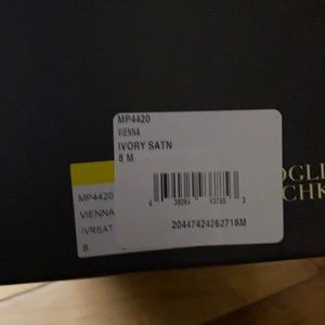 Badgley Mischka  Kenna Ivory Satin shoes